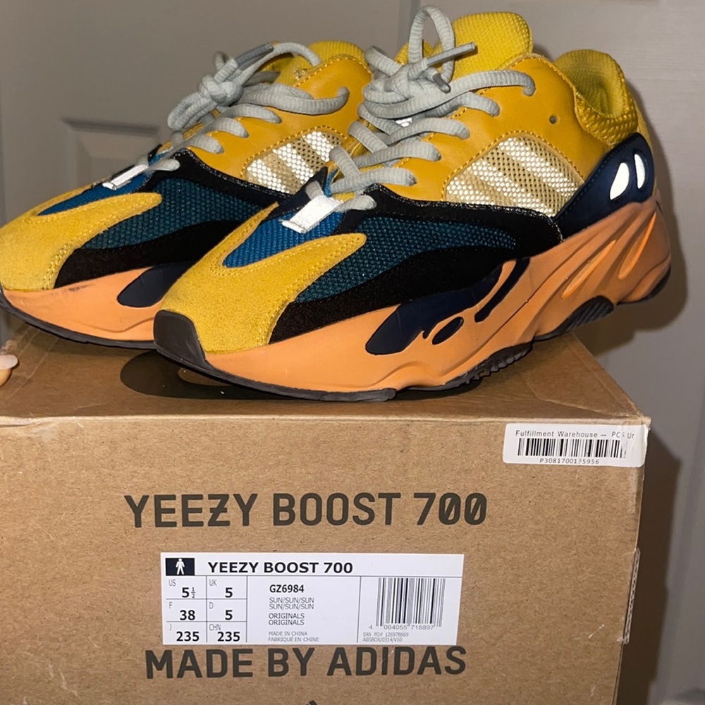 Yeezy Boost 700